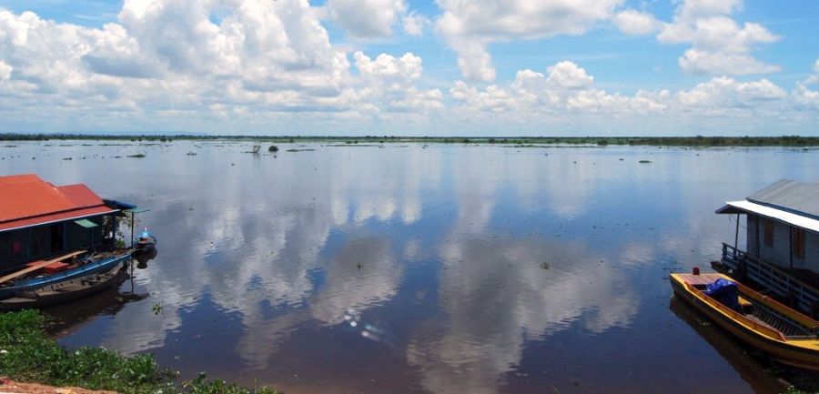 Tonle Sap Lake in NW Cambodia