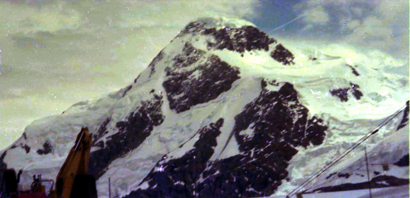 Breithorn ( 4164m ) above the Theodul Hut