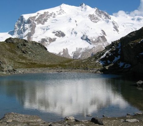 Monte Rosa ( 4633 metres ) above Zermatt