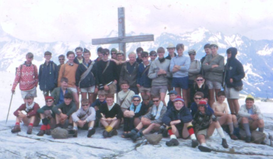 24th Glasgow ( Bearsden ) Scout Group at the summit of the Lotschen Pass