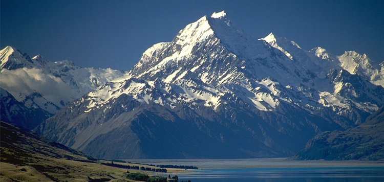 Mount Cook from Pukaki Lake in the Southern Alps of New Zealand