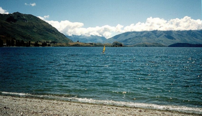 Lake Wanaka and Mount Roy in the South Island of New Zealand