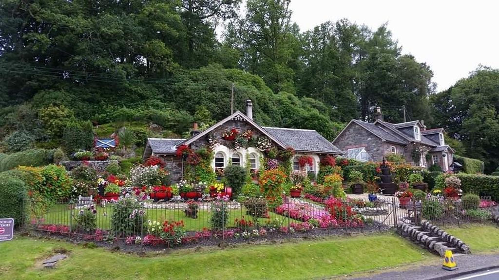 Cottages in Luss