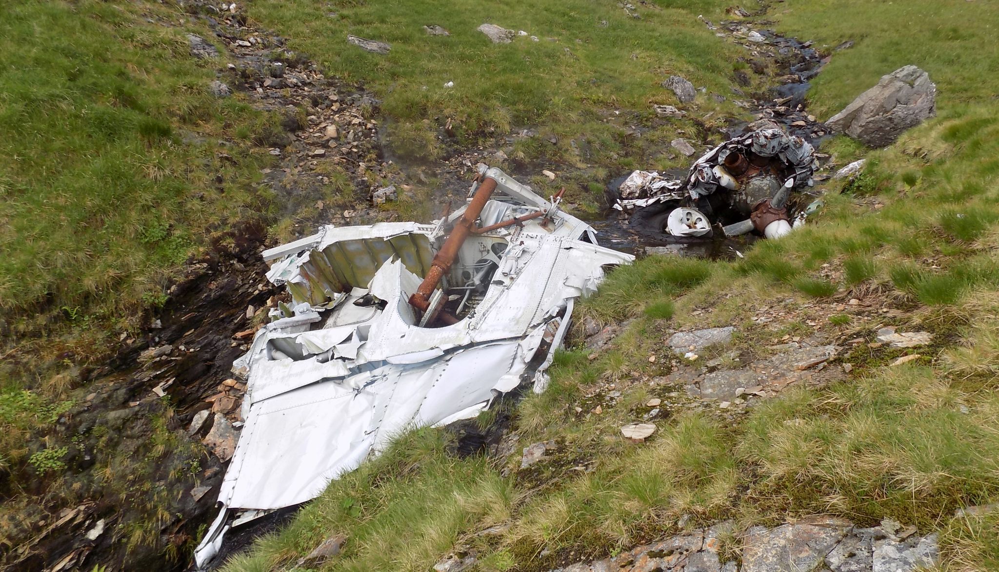 Airplane wreckage on Ben Lui