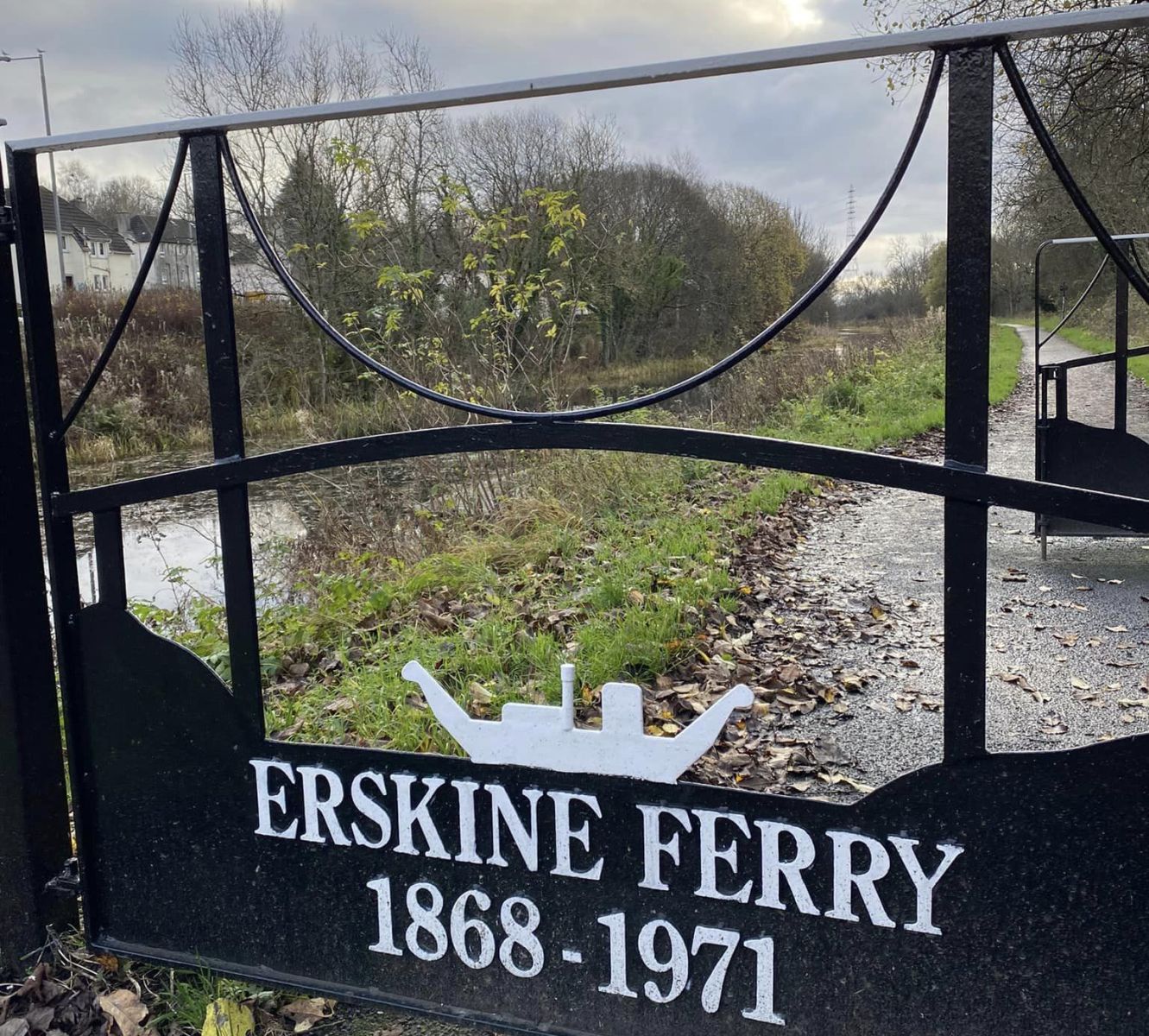 Forth and Clyde Canal Erskine Ferry momento