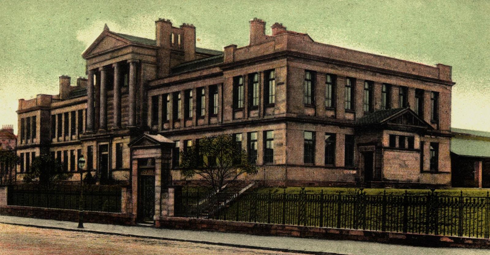 Kelvinside Academy in 1904