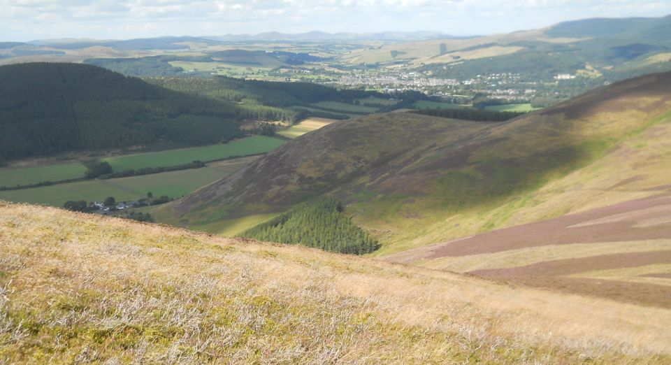 Peebles on descent from Hundleshope Heights