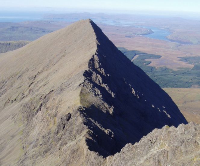 Sgurr Thuilm from Sgurr Mhadaidh on the Skye Ridge