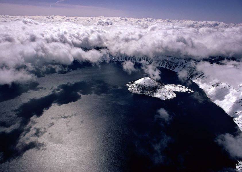 Crater Lake in Oregon, USA