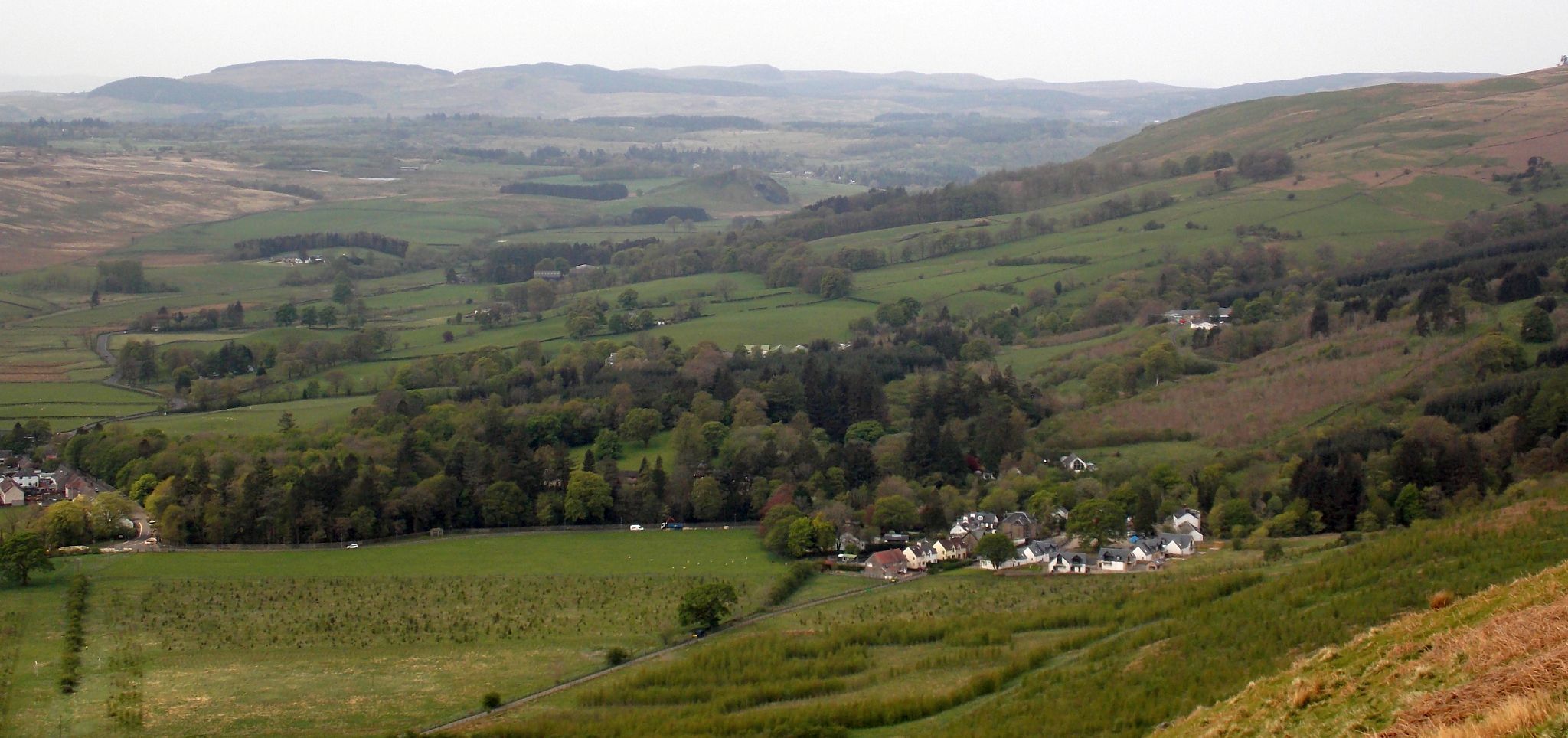 Clachan of Campsie beneath the Campsie Fells